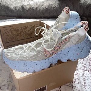 Nike Space Hippie 04